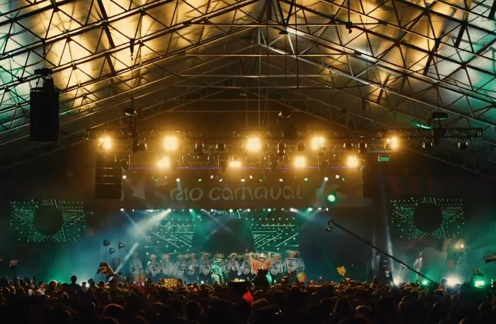 Público projeta disputa acirrada no Carnaval 2027 após apresentações na Cidade do Samba