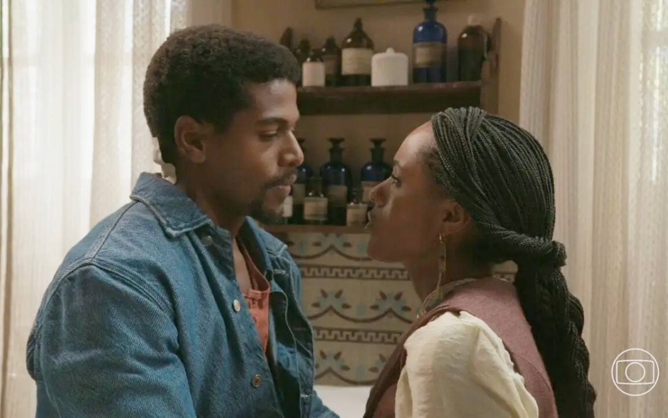 Tonho confronta Alika por ciúmes de Omar na novela A Nobreza do Amor