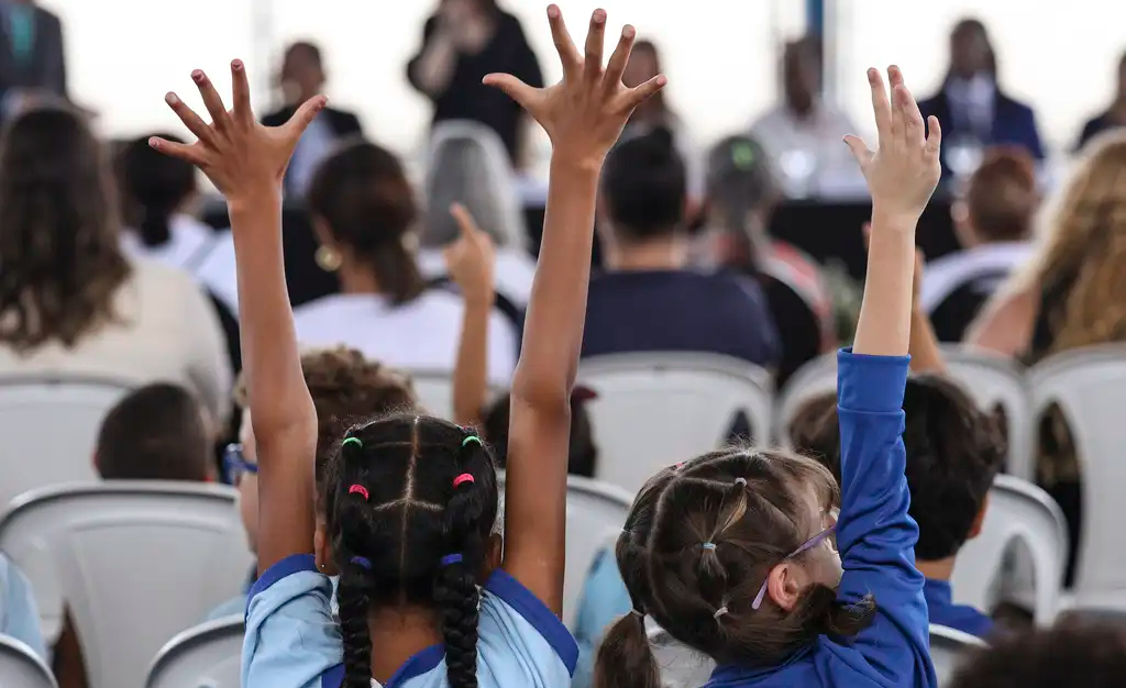 A questão racial na educação ganha espaço nos planos de governo para 2026