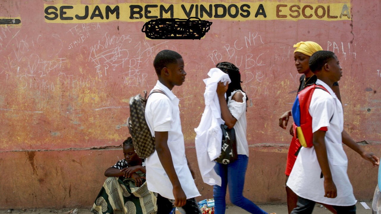 Anúncio de greve dos professores em Angola ameaça o ano lectivo