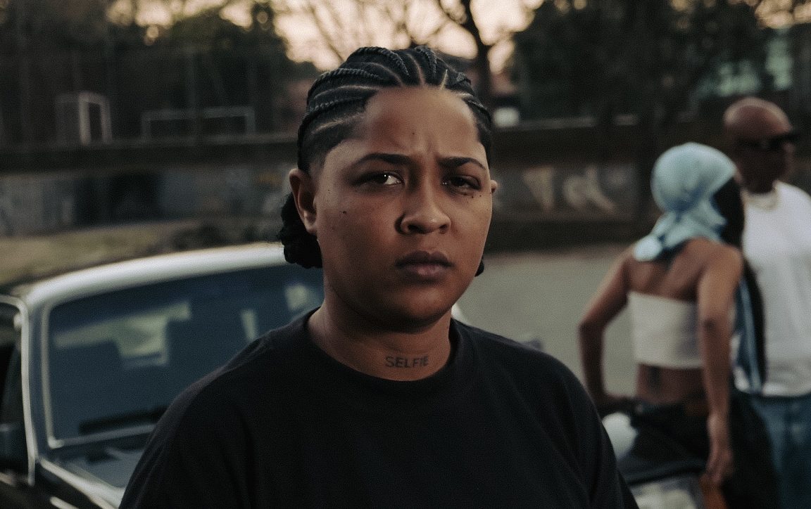 Clara Lima lança Armas pro Alto e anuncia a mixtape Perfil Criminal