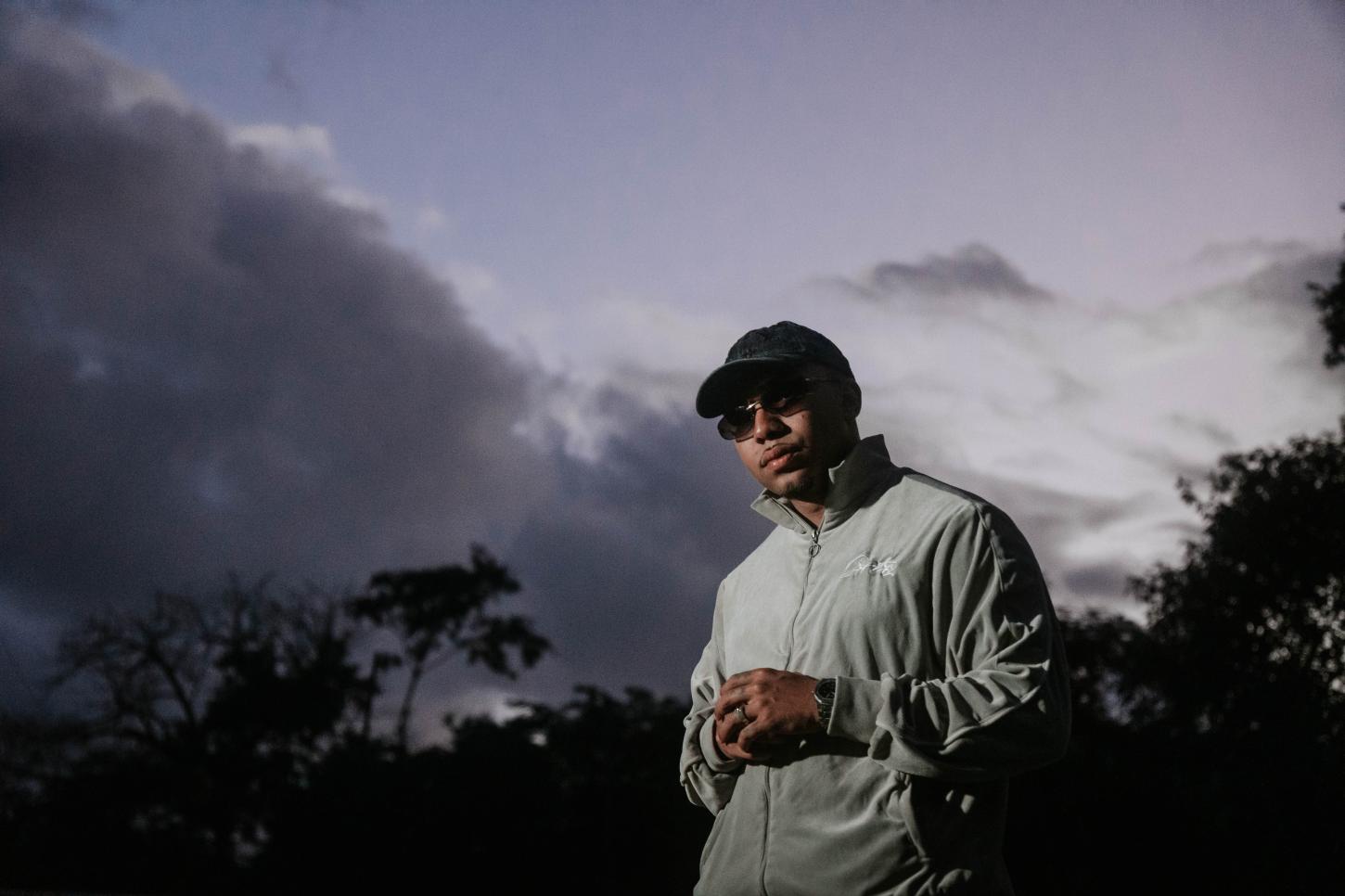 Trem caro lança somos vilões pela 1Kilo e aposta em trap romântico