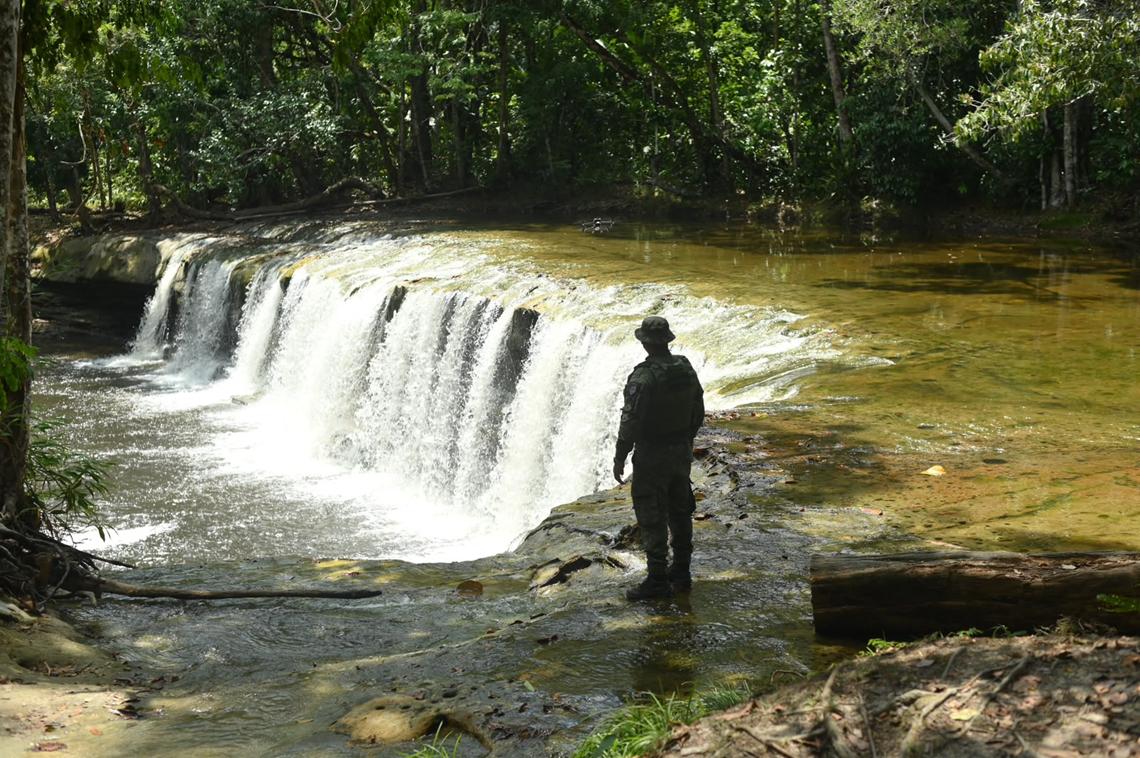 Empresa é multada em mais de R$ 3 milhões após poluir rio Urubu no Amazonas