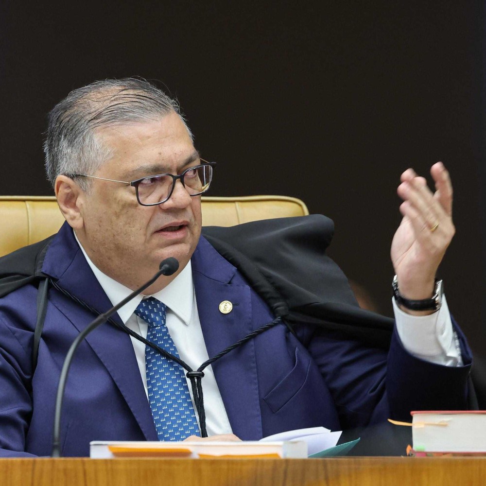 Dino aciona PF para investigar atos de intolerância religiosa no Brasil
