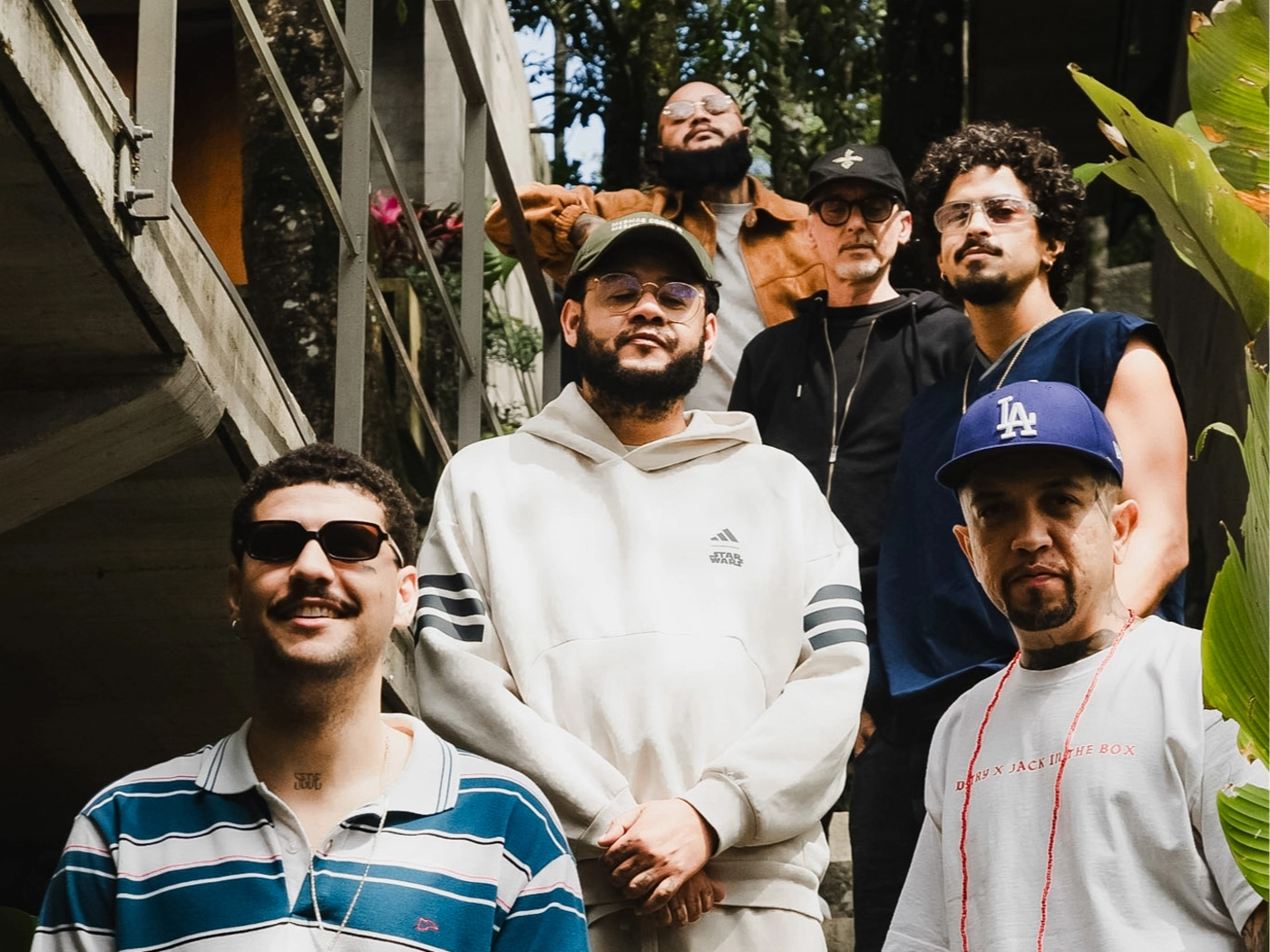 Emicida exalta a força do hip hop em novo lançamento