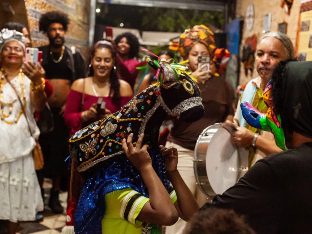 Praça da Harmonia recebe feira afro-indígena com programação gratuita no Rio