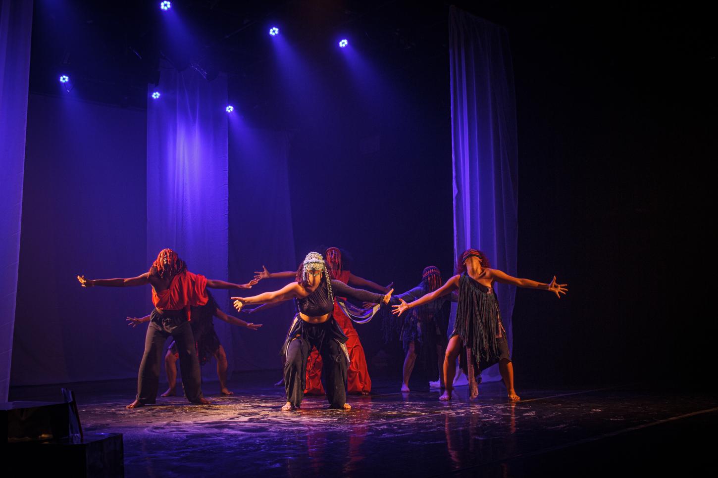 Cia Jovem Ballet Manguinhos estreia o espetáculo gratuito Outros Futuros em Caxias
