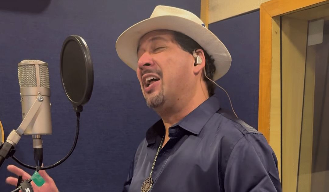 Renê Sobral vai cantar o samba da Nenê de Vila Matilde no Carnaval 2027