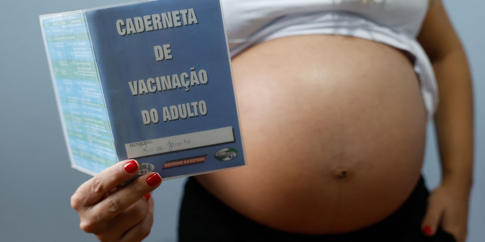 Baixa adesão à vacinação de gestantes eleva riscos de infecções graves