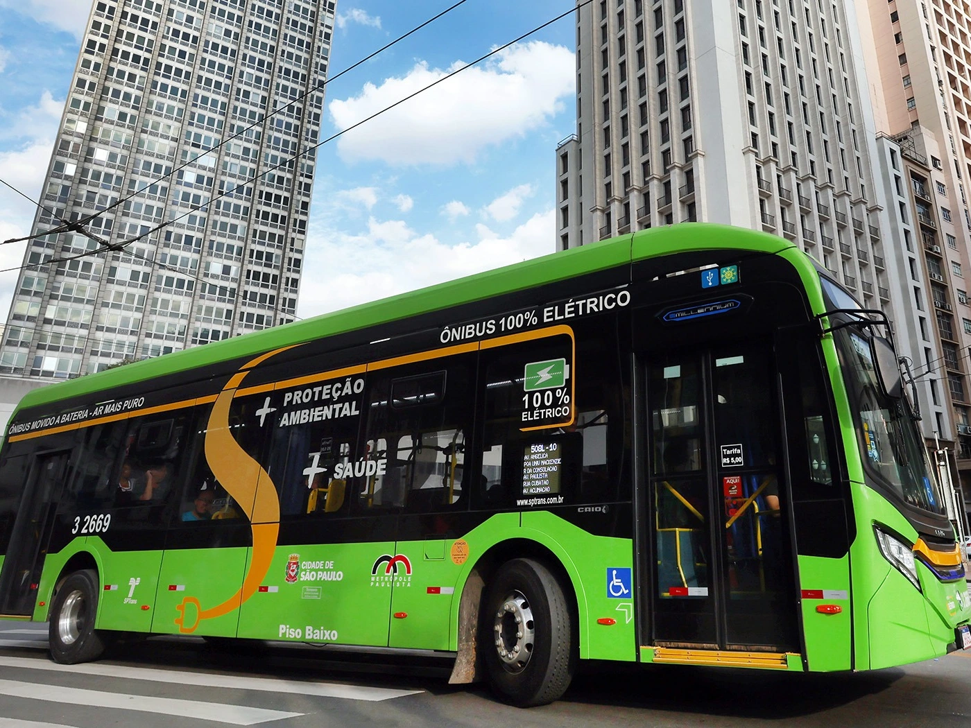 Bancada Feminista do PSOL pede CPI para investigar ônibus em SP