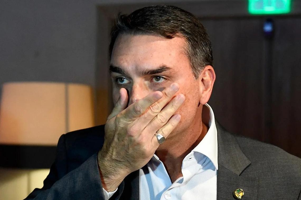 Como Flávio Bolsonaro planeja usar o caso Master para negociar com o STF