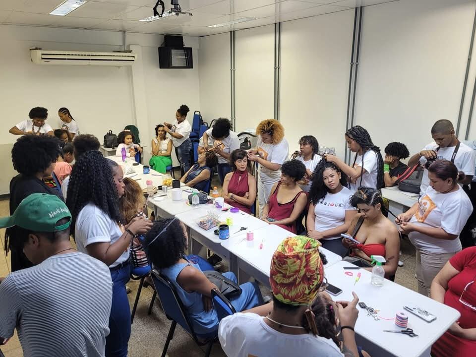 Moda afro-amazônica impulsiona autonomia de mulheres no Amapá