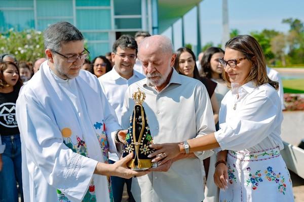Nossa senhora aparecida completa 95 anos como padroeira do brasil