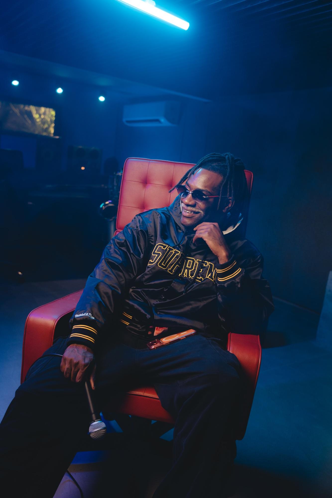 Pelé MilFlows lança a música inédita Não sei dizer pelo projeto RastaBeats Session