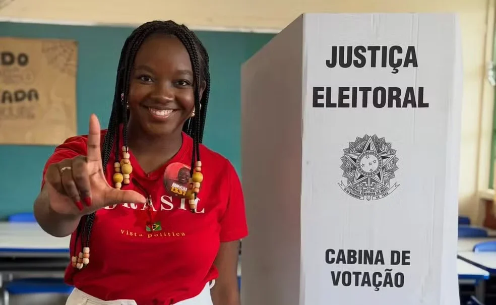 Conheça Ana Elisa, influenciadora de 21 anos eleita deputada federal por Minas Gerais