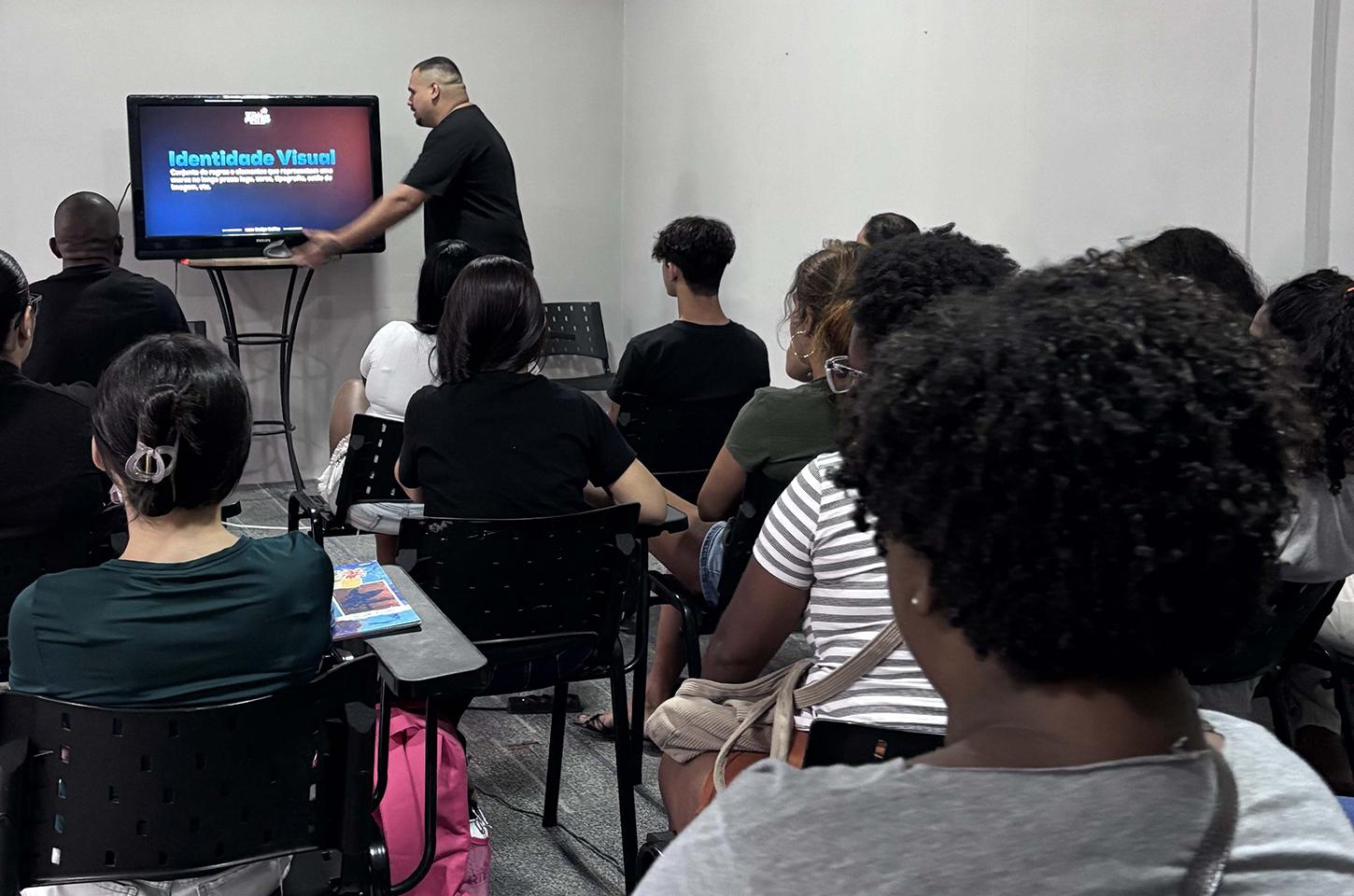 Teatro Nova Iguaçu abre vagas para cursos gratuitos de Economia Criativa