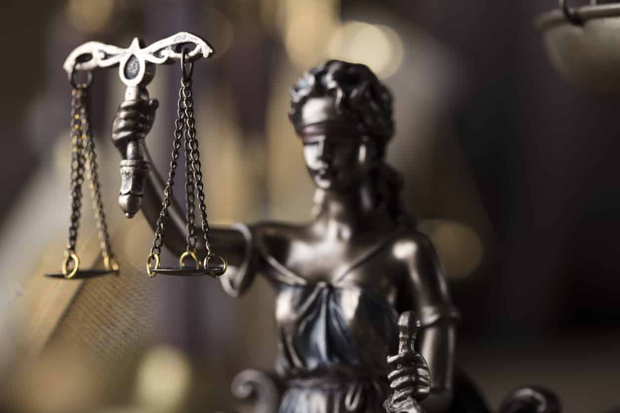 Tribunal mantém condenação por injúria racial contra cliente em Minas Gerais