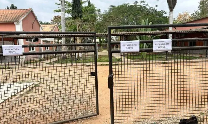 Greve na educação em Angola provoca denúncias de violência e sanções