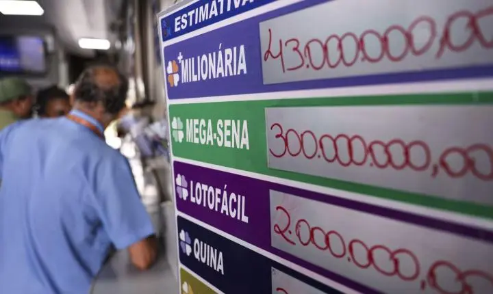 Duas apostas, do Rio de Janeiro e de Fortaleza, faturam o grande prêmio da Mega-Sena de 30 anos