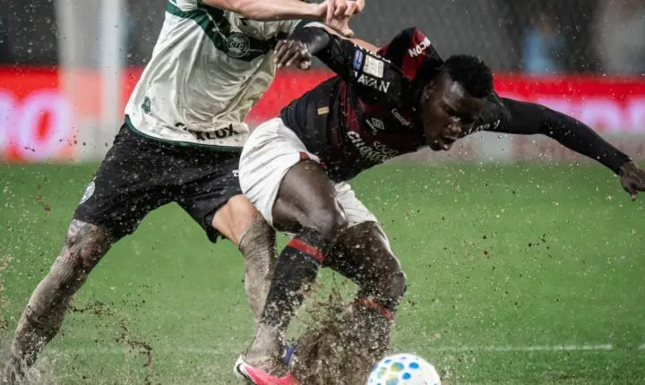 Athletico-PR se manifesta após Kevin Viveros sofrer ataque racista