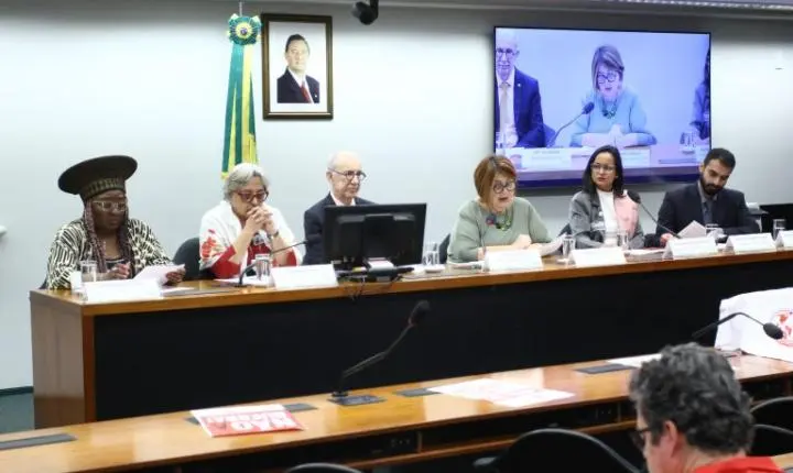 Ativistas denunciam deportações em massa dos EUA e cobram melhor acolhimento para migrantes no Brasil