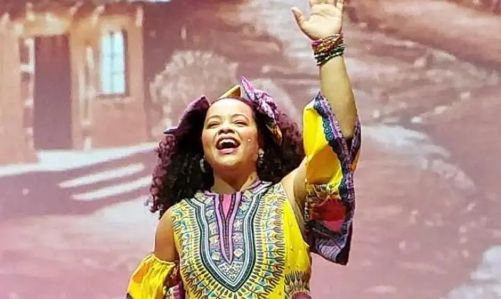 Suelen Gom leva 'Cinderela Negra' para festival em Angola