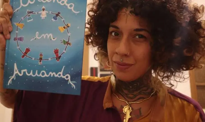 Autora alvo de racismo religioso prepara continuação de livro premiado