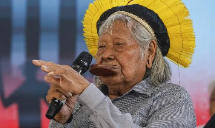 Cacique Raoni é internado novamente em estado grave no Mato Grosso