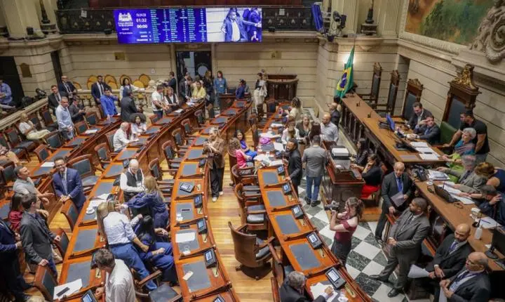 Câmara do Rio aprova regras para proteger liberdade de culto