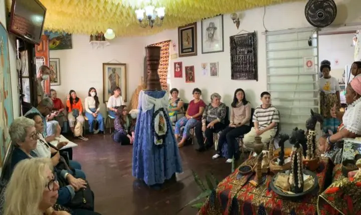 Caminhada celebra Ogum e apoia tombamento de terreiro no Bixiga