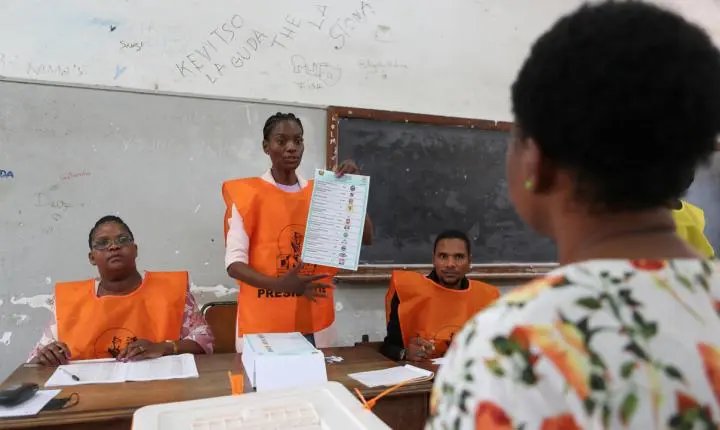 Moçambique debate reforma constitucional para alterar atribuições do chefe de Estado