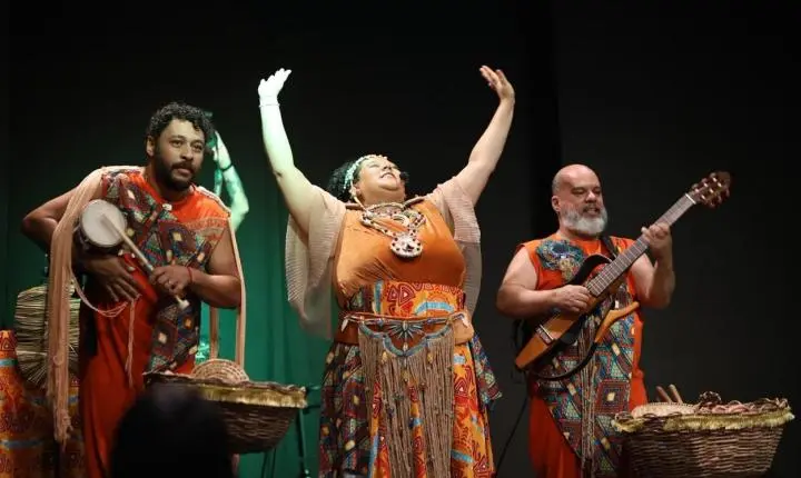 Espetáculo Luanda Ruanda (PE) canta e conta histórias africanas em Belo Jardim: arte, cultura, educação e identidade negra