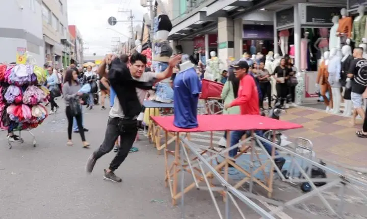 Estreia nacional do documentário no corre da resistência na câmara municipal