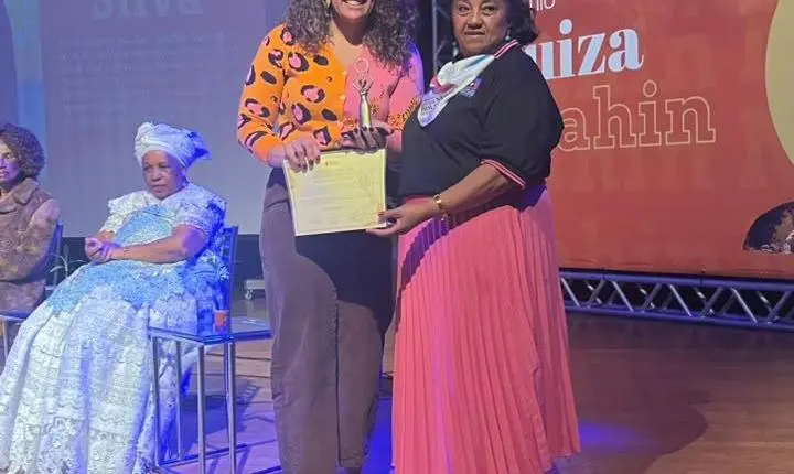 Fundadora da Mempodera recebe Prêmio Luiza Mahin 2026 por atuação em prol da igualdade racial e do protagonismo feminino