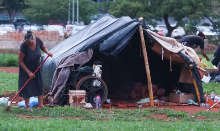 IBGE anuncia 1º censo nacional da população em situação de rua para 2028