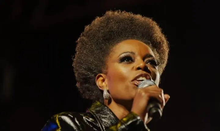 Ivi Mesquita amplia trajetória na comunicação e assume palco da Virada Cultural