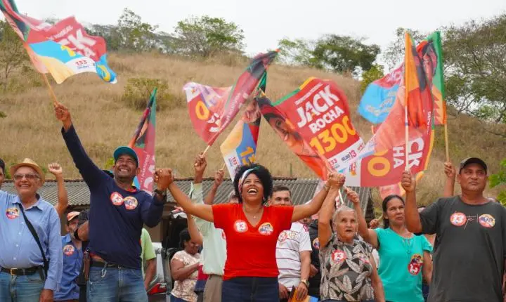 Jack Rocha bate recorde de votos no Espírito Santo e celebra reeleição