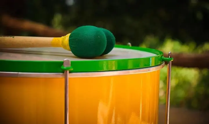 A polêmica da junção de samba agita os bastidores do carnaval brasileiro