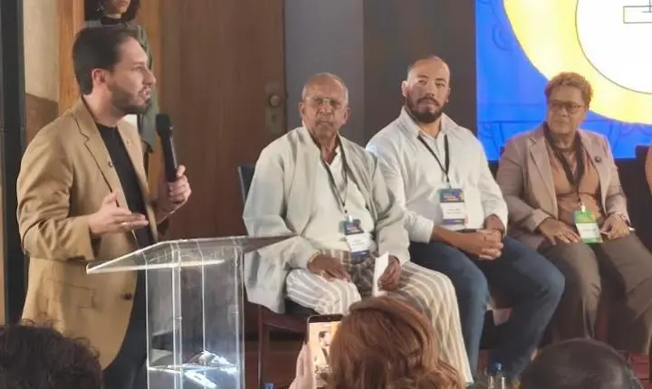Lideranças do samba cobram plano de previdência para artistas em seminário nacional