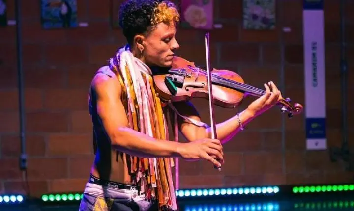 Encantaria brincante estreia em são paulo com circo, capoeira e música