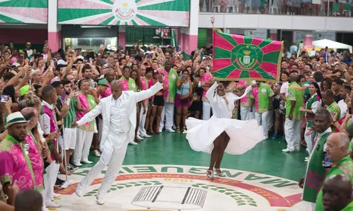 Mangueira obtém liberação do Corpo de Bombeiros para sua quadra e confirma programação de 98 anos