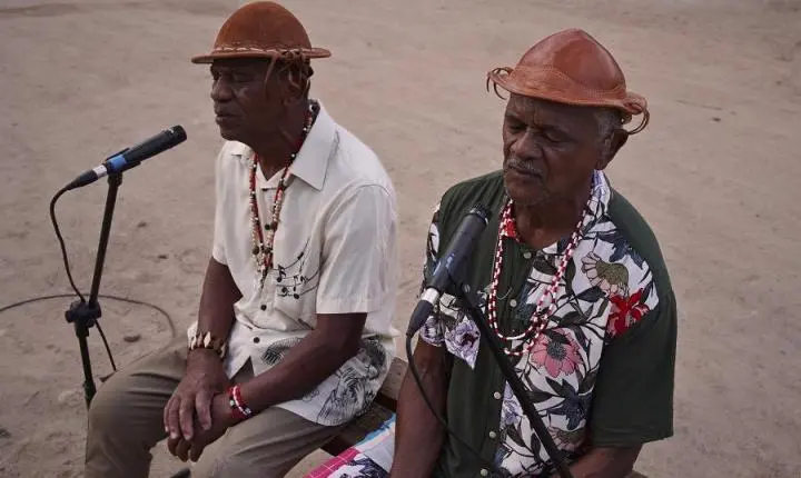 Mestres do Coco Raízes de Arcoverde, Assis Calixto e Damião Calixto lançam álbum em dupla inédito: Toadas na Serra da Imaginação
