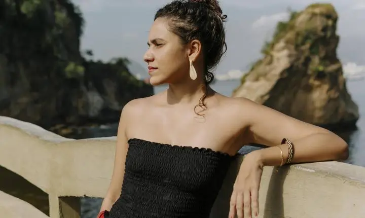Naiara Martins estreia show “Terras do Sem-Fim” no Acaso Cultural, em Botafogo