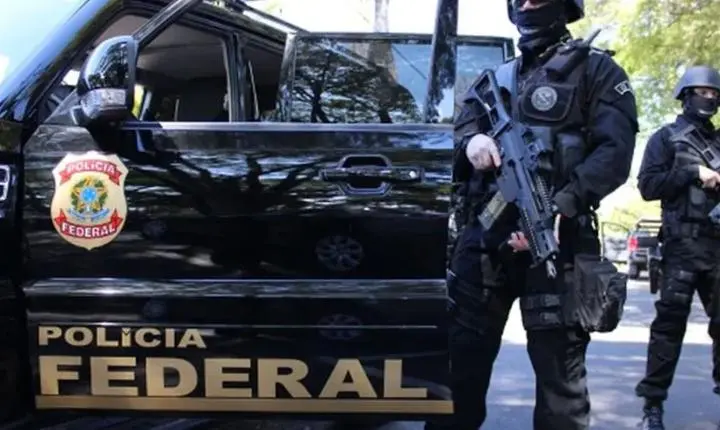 Polícia Federal combate tráfico internacional de drogas por rotas marítimas