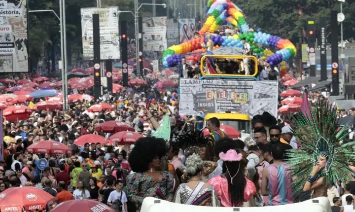 Jurista considera inconstitucional PL que proíbe crianças em eventos LGBTQIA+ em São Paulo