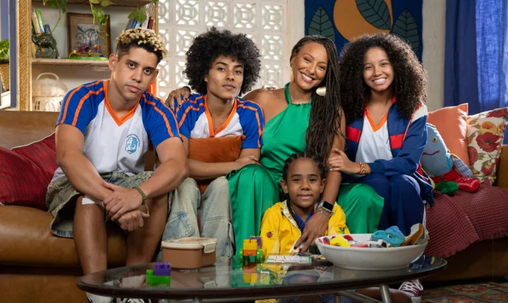 Conheça a trama e a mensagem por trás da nova novela das sete Por Você