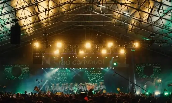 Público projeta disputa acirrada no Carnaval 2027 após apresentações na Cidade do Samba