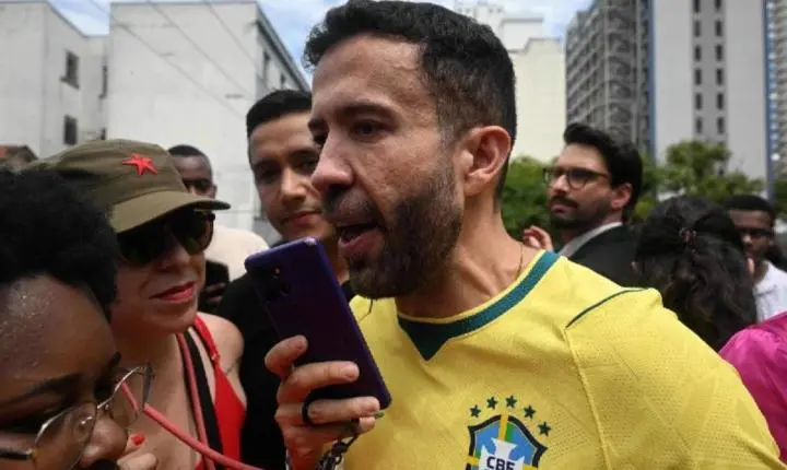 A disputa pela camisa da seleção brasileira nas redes sociais