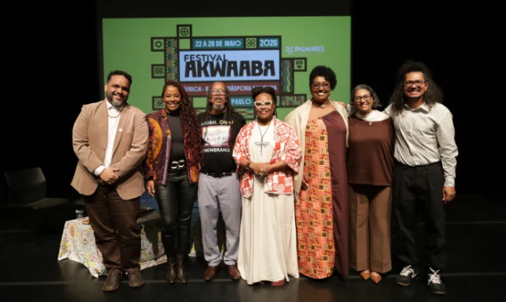 Sexto dia do Festival AKWAABA impulsiona debates sobre educação antirracista e literatura negra