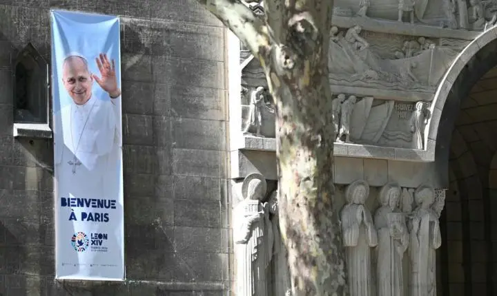 Visita do Papa Leão XIV a França destaca a defesa da dignidade humana
